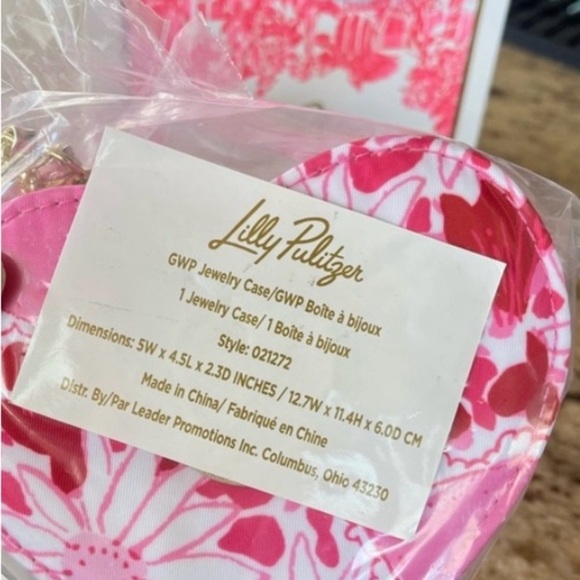 Lilly Pulitzer Heart-Shaped Pink Floral Women's Jewelry Case - Picture 5 of 7